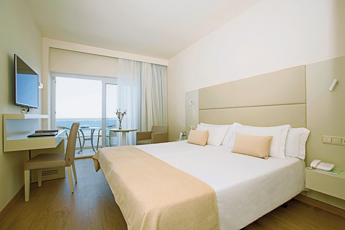 Sabina Hotel & Suites