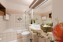 Sporthotel Grafenwald - Wohnbeispiel Doppelzimmer Komfort (Zimmercodierung DF1)