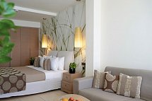 The Ixian Grand & All Suites - Wohnbeispiel Doppelzimmer Deluxe Gartenblick (Zimmercodierung DDG)