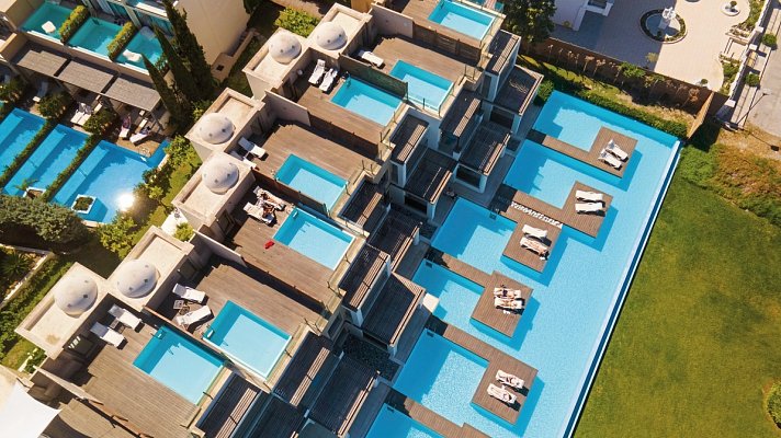 The Ixian Grand & All Suites
