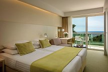Family Hotel Vespera - Wohnbeispiel Familienzimmer mit Verbindungstür Meerseite (Zimmercodierungen FVC & D1C)