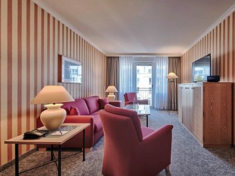 Dorint Strandhotel Binz/Rügen - Wohnbeispiel Suite Komfort (Zimmercodierung WF1)