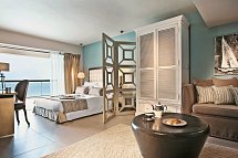 Sani Beach - Wohnbeispiel Juniorsuite Meerblick (Zimmercodierung JBM)