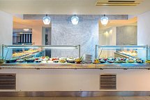Lagomandra Beach Hotel