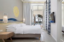 Bluesun Hotel Jadran - Wohnbeispiel Juniorsuite Deluxe Swim-up Pool Meerblick (Zimmercodierung JDM)
