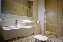 Osam - Adults only - Beispiel Bad