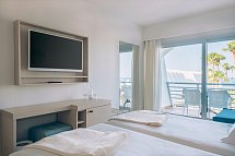Iberostar Waves Royal Andalus - Wohnbsp. Doppelzimmer seitl. Meerblick mit Verbindungstür (Zimmercodierungen DV1 & DV2)