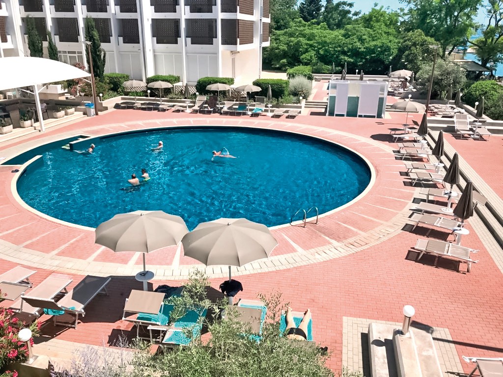 Hotel Kolovare