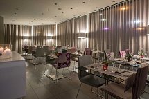 8Piuhotel