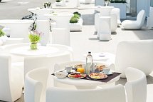 8Piuhotel