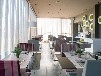 8Piuhotel