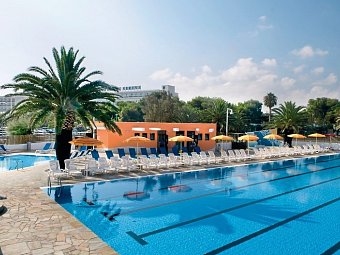 GranSerena Hotel