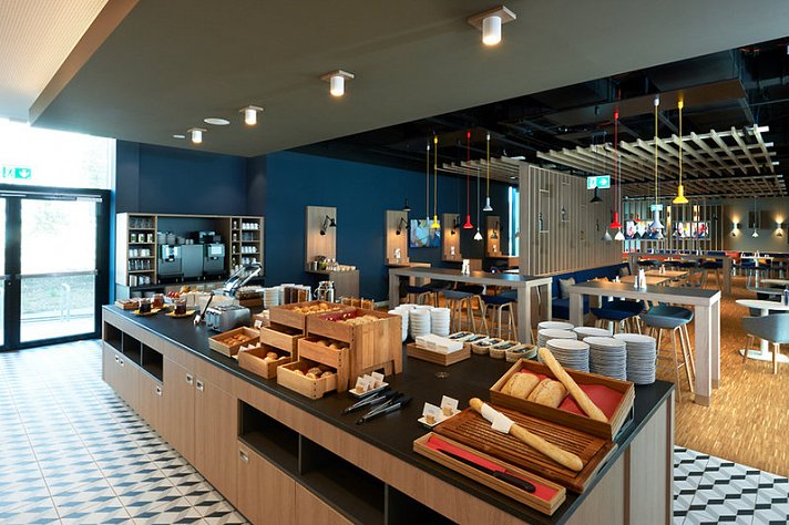 Holiday Inn Express & Suites Basel - Allschwil by IHG