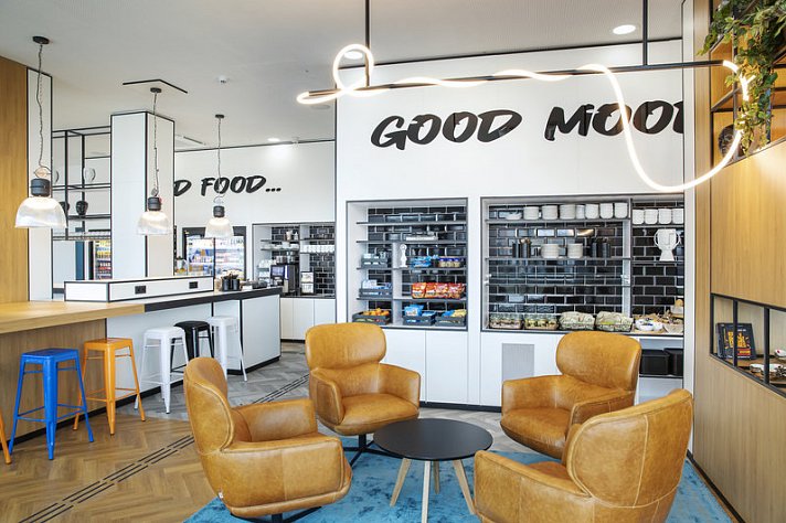 LOGINN Hotel Köln Airport
