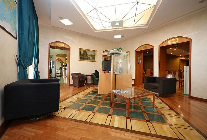 Corot Hotel