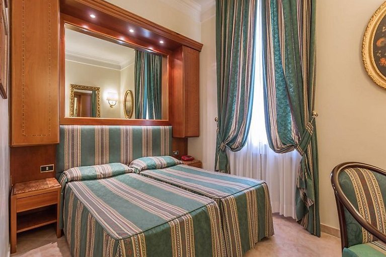 Raeli Hotel Luce
