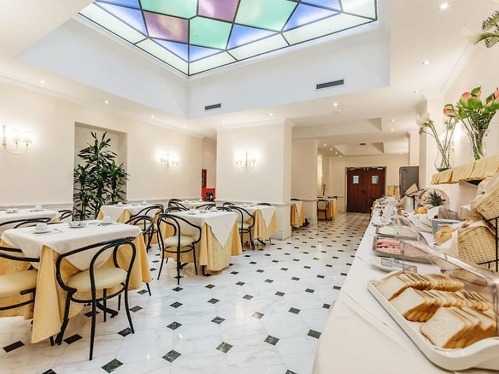 Raeli Hotel Luce