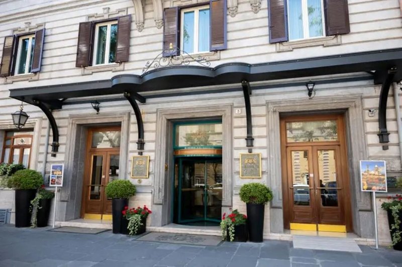 Mecenate Palace