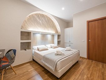 Top Floor Colosseo Guesthouse