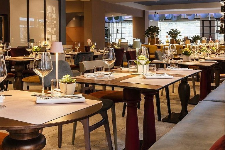 Adesso Hotel