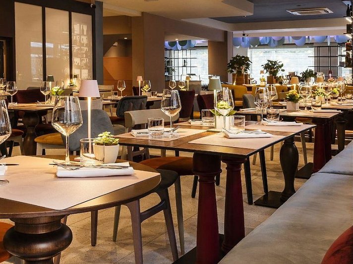 Adesso Hotel