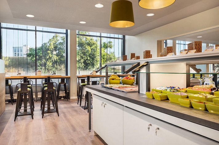 Super 8 by Wyndham Dresden