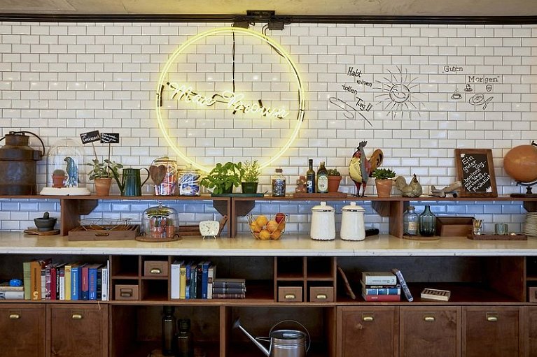 Max Brown Midtown