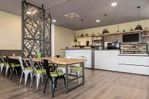 Super 8 by Wyndham Oberhausen