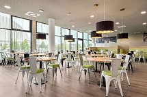 Super 8 by Wyndham Oberhausen