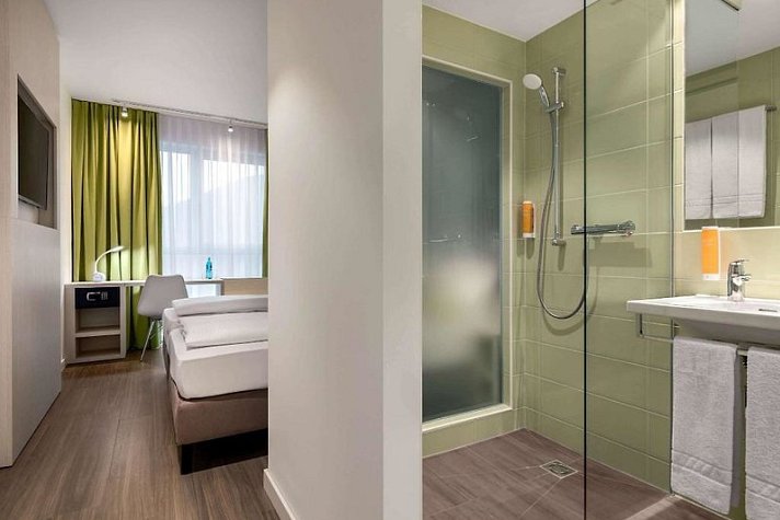 Super 8 by Wyndham Oberhausen