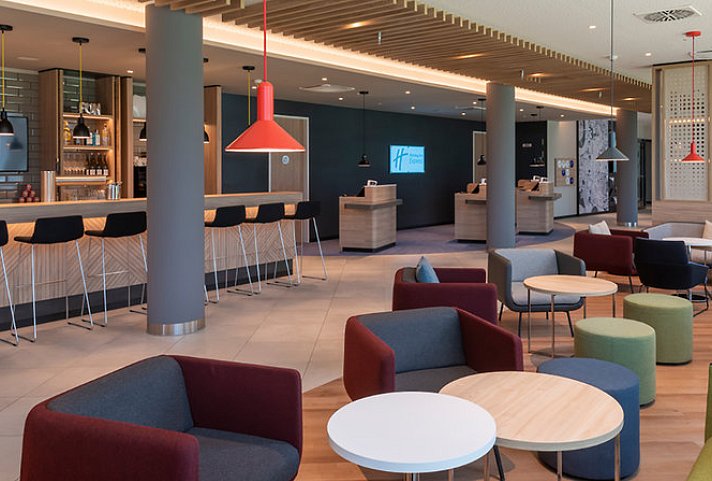 Holiday Inn Express Dusseldorf - Hauptbahnhof by IHG
