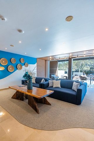 Carvi Beach Hotel