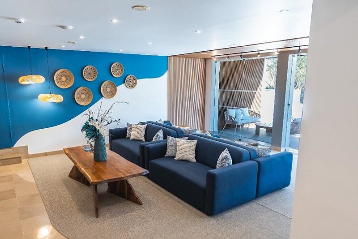 Carvi Beach Hotel