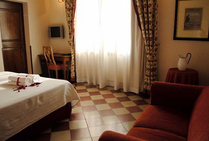 Il Chiostro Del Carmine