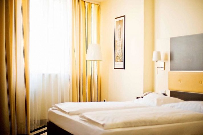 Bristol Hotel