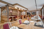 Tilia living
