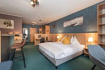 AlpenParks Hotel & Apartment Montana Matrei