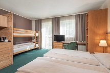 AlpenParks Hotel & Apartment Montana Matrei
