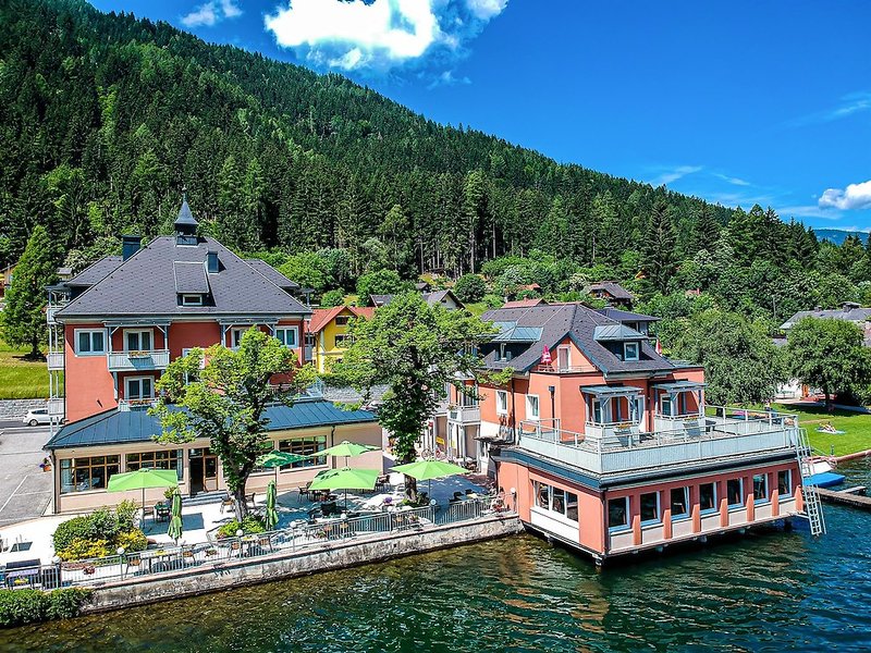 Strandhotel Burgstaller