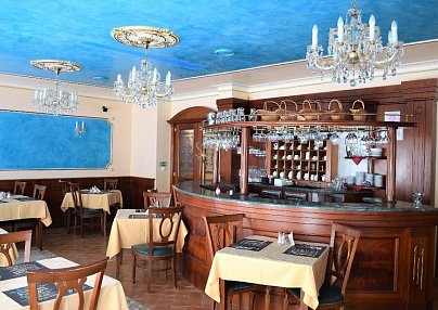 Renesance Krasna Kralovna Karlsbad