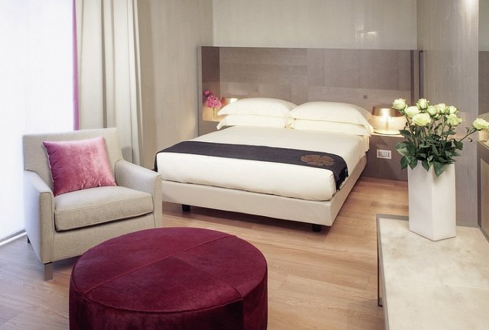 Rosa Grand Milano - Wohnbeispiel Doppelzimmer Deluxe (Zimmercodierung DD1)