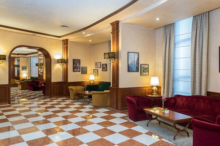 Leonardo Hotel Milan City Center