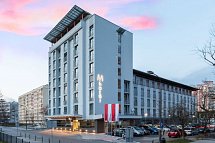M Hotel