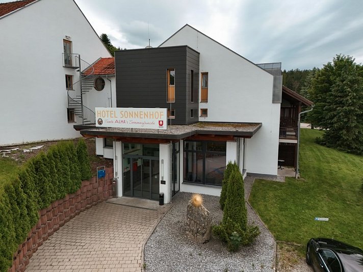 Hotel Sonnenhof - Tante ALMA's Sommerfrische