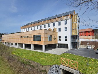 Hotel Element