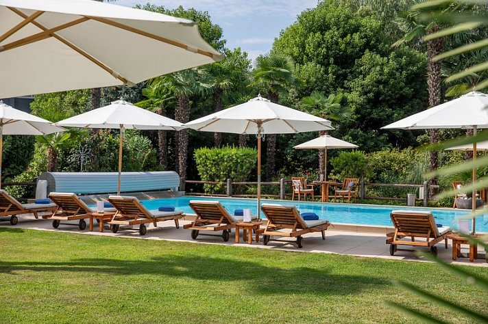 LA VILLA - Studios & Rooms
