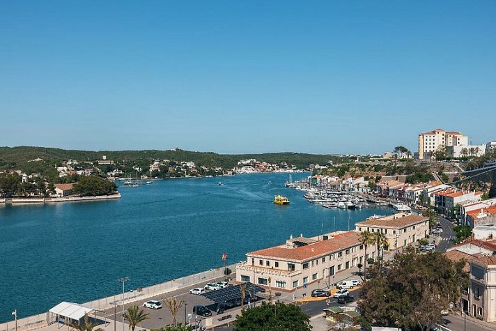 Senator Port Maó