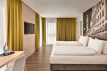 Super 8 by Wyndham Augsburg