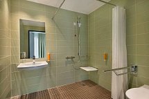 Super 8 by Wyndham Augsburg