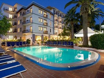 Hotel Caravel